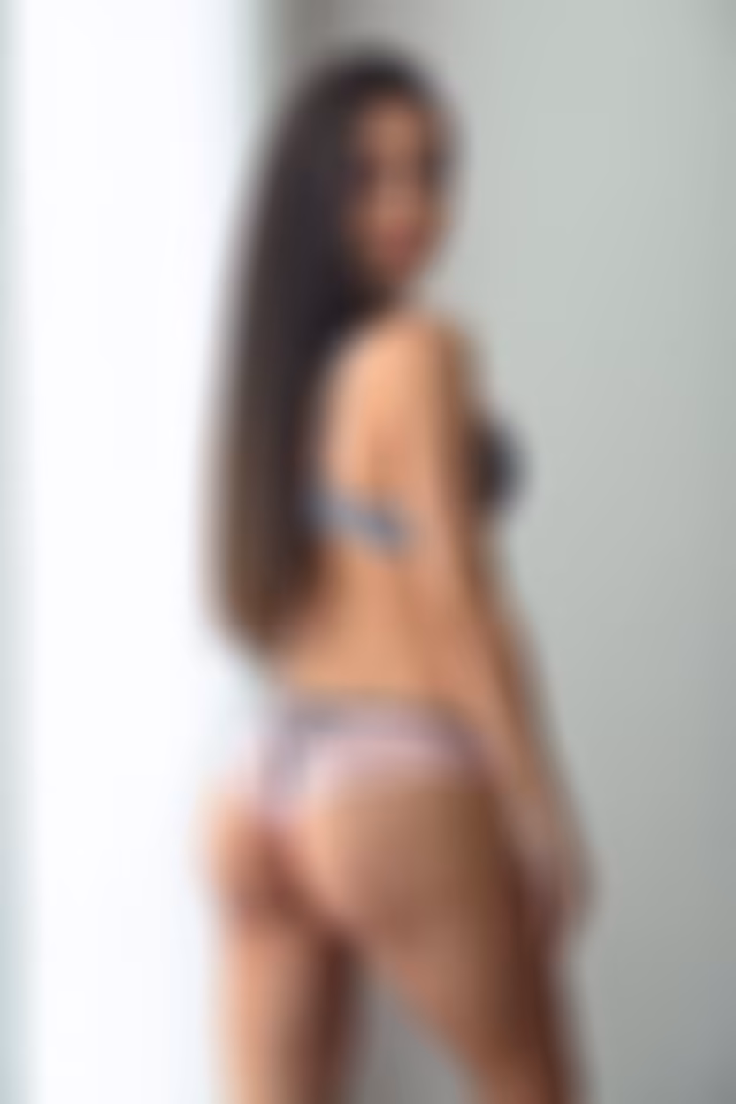 Alena belles femmes russes et ukrainiennes