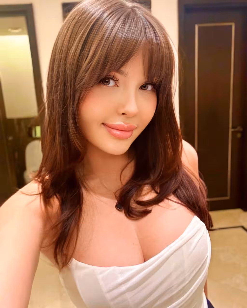 Almira ukraine femme