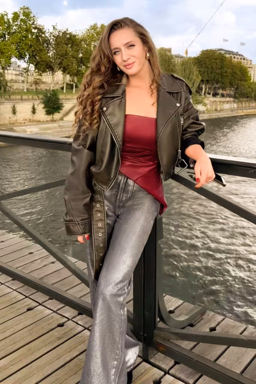 Ivanna femme ukrainienne traditionnelle