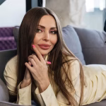 Alyona femme ukrainienne brune
