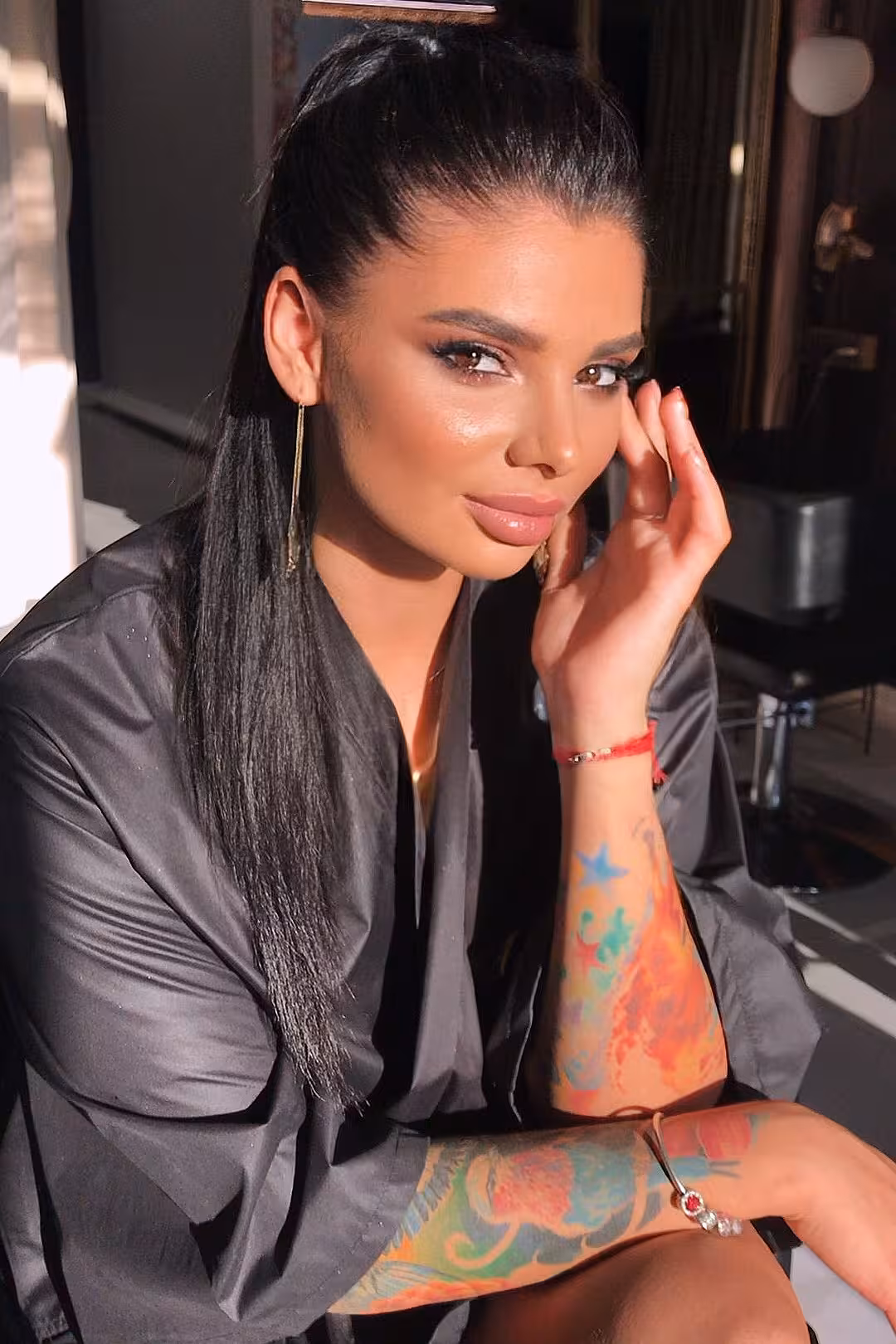 Elina femme ukrainienne brune