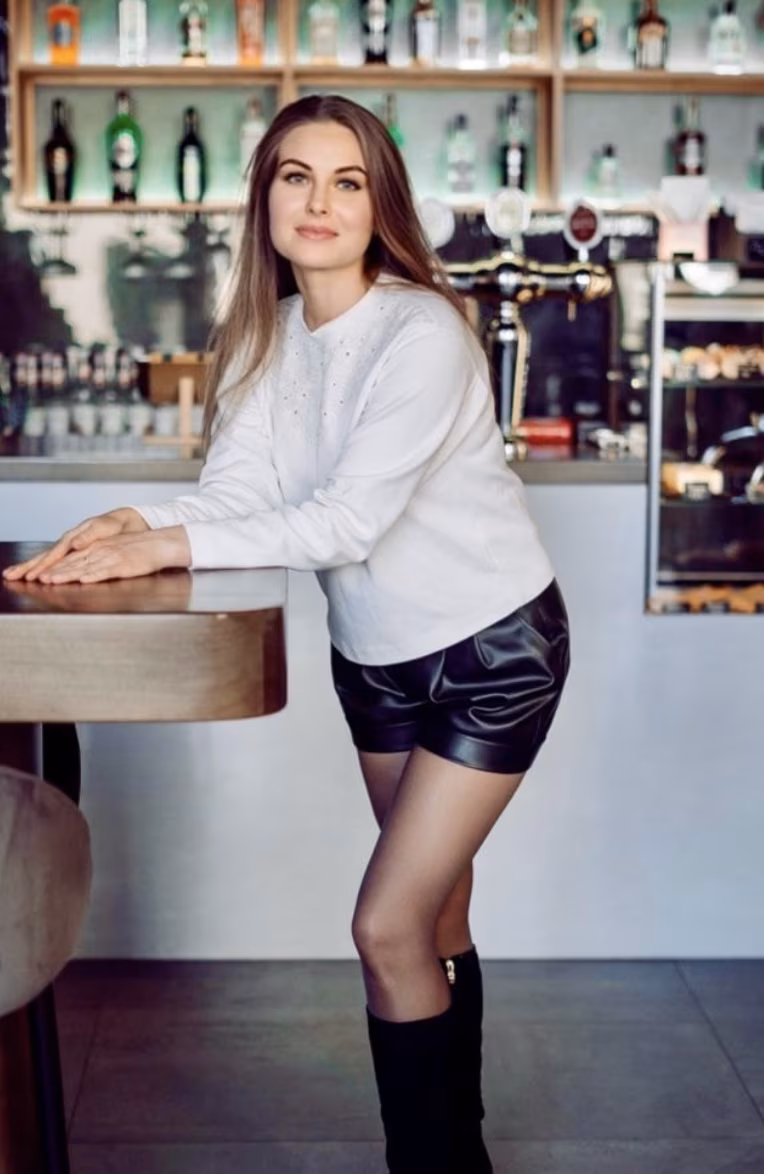 Nastia 34 Lodz Poland Je cherche un homme pour me sentir aimée
