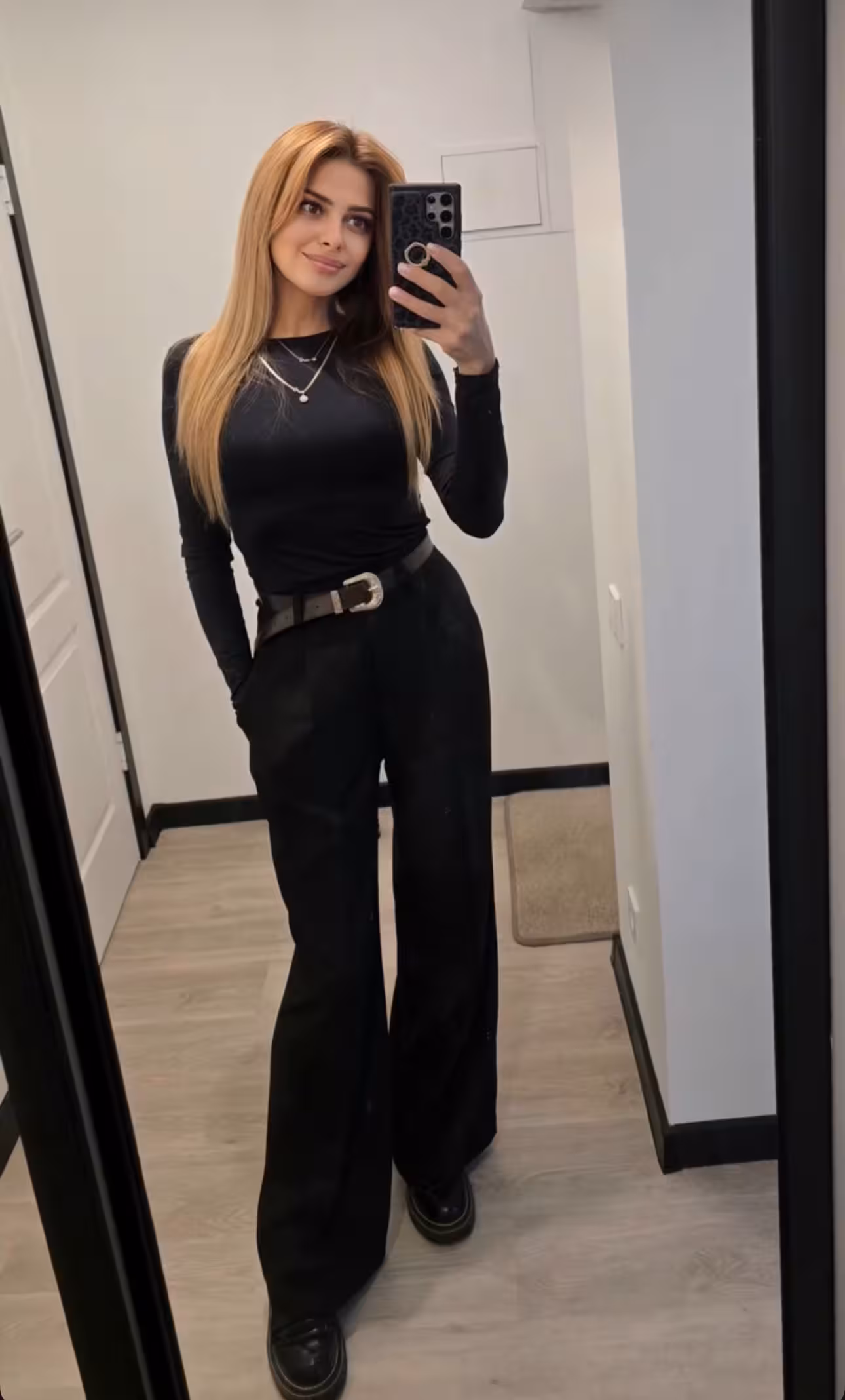 Olha 42 Liepaja Latvia Je cherche un homme pour me sentir en sécurité