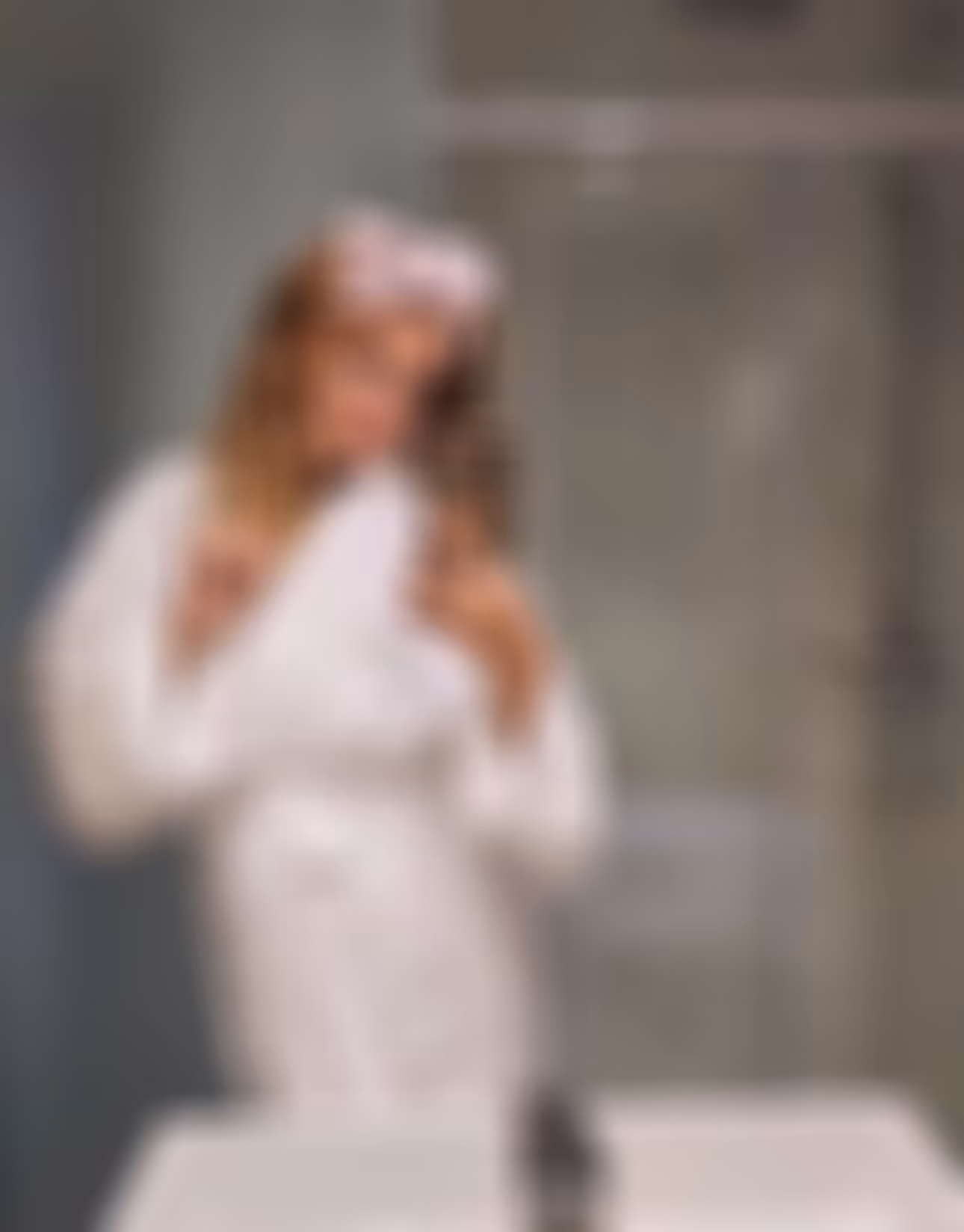 Olha 42 Liepaja Latvia Je cherche un homme pour me sentir en sécurité