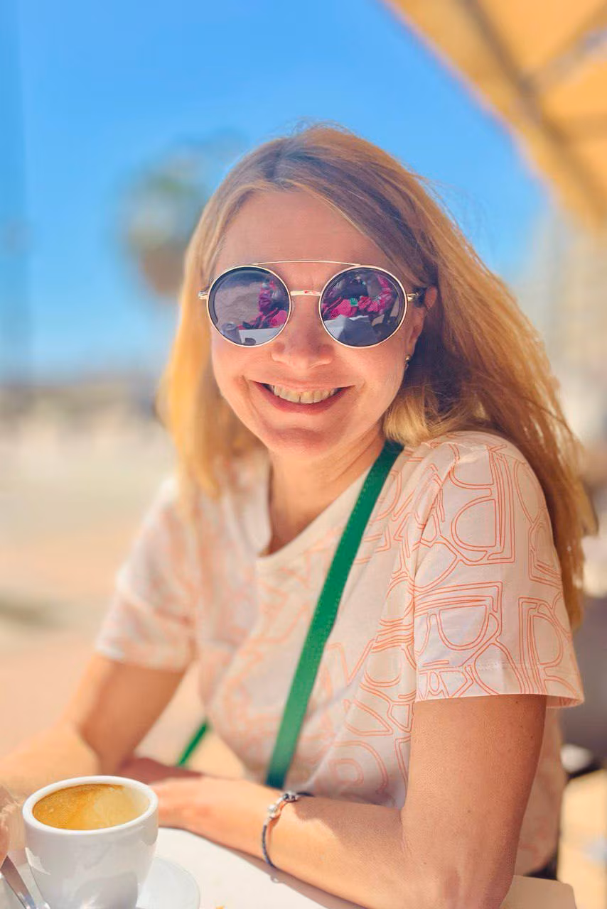 Alena 58 Kyiv  Ukraine Je cherche un homme avec qui partager mes rêves