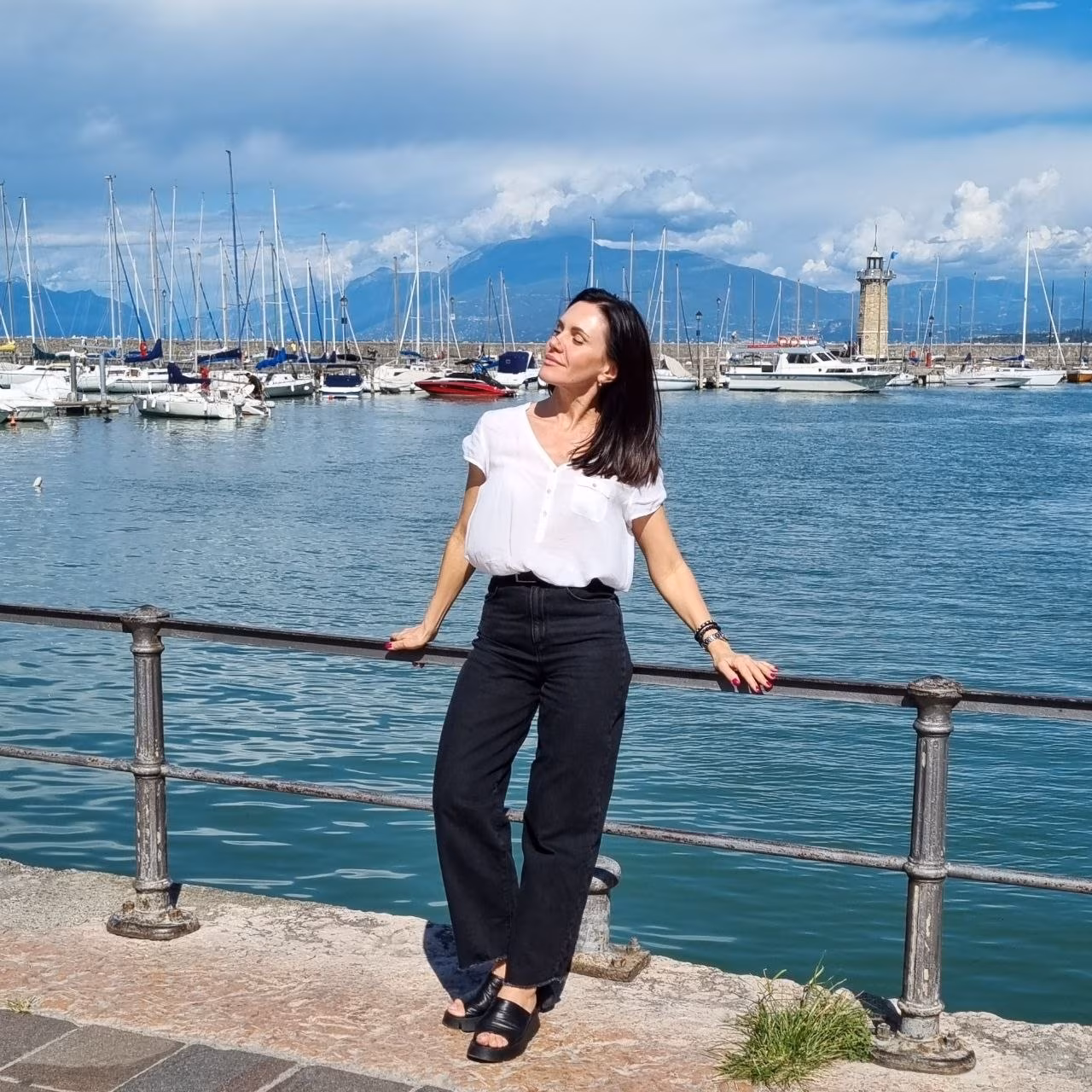 Irina 42 Desenzano del Garda Italy Je cherche un homme pour un avenir stable