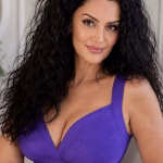 Marta 47 Athens Greece Je cherche un homme pour une connexion émotionnelle
