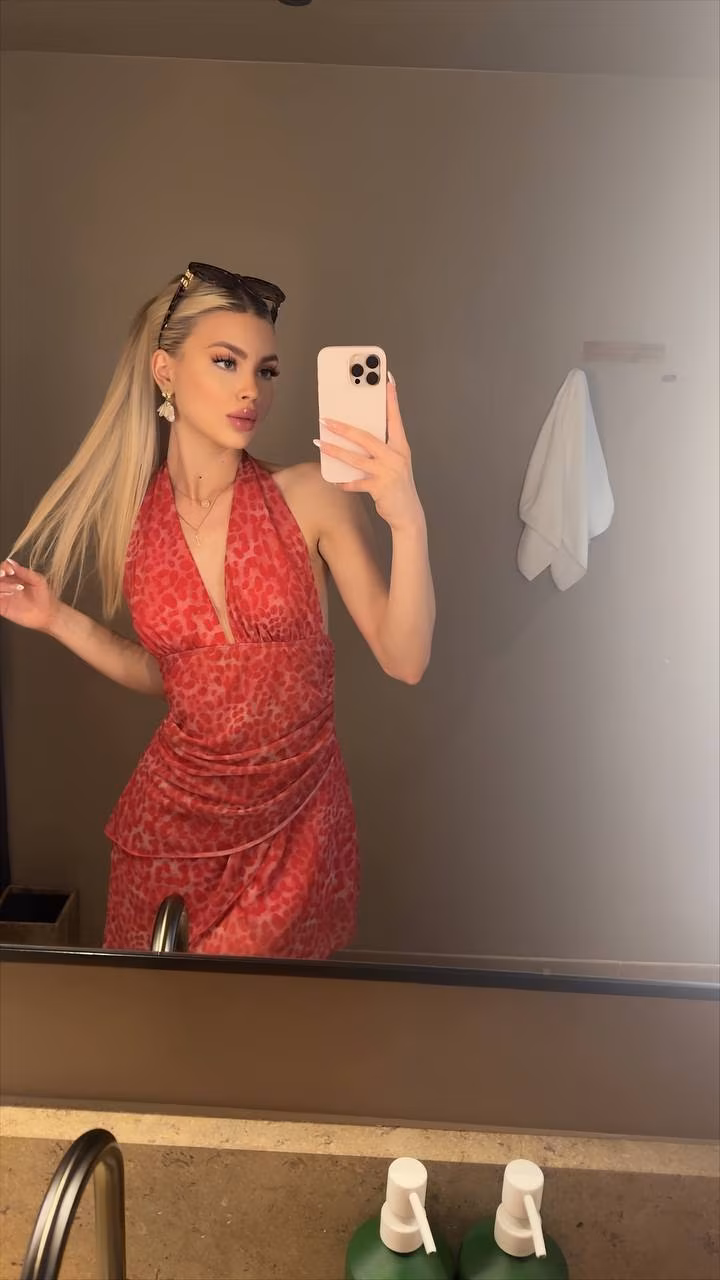 Daria 22 Kyiv Ukraine Je cherche un homme pour un happy end