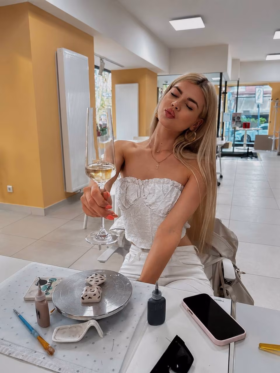 Daria 22 Kyiv Ukraine Je cherche un homme pour un happy end