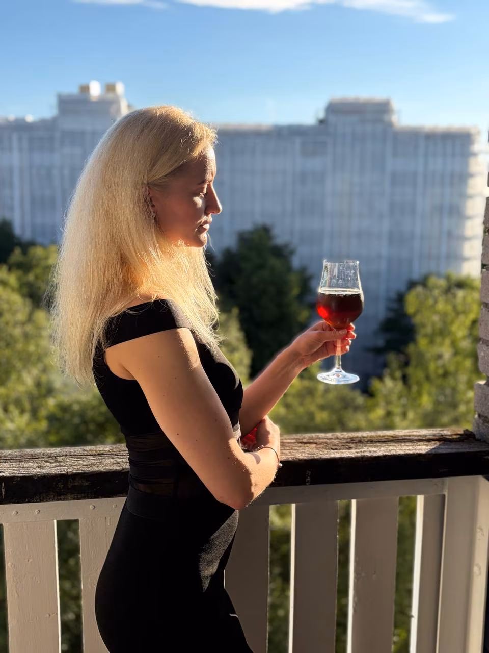 Iaroslava 42 Glukhov Ukraine Je cherche un homme pour un nouveau départ