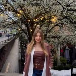 Anita 22 Okhtyrka Ukraine Je cherche un homme pour un nouveau départ