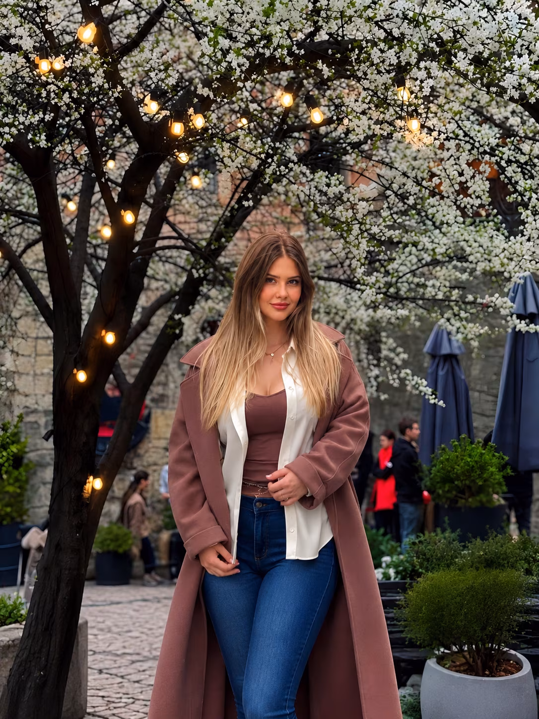 Anita 22 Okhtyrka Ukraine Je cherche un homme pour un nouveau départ