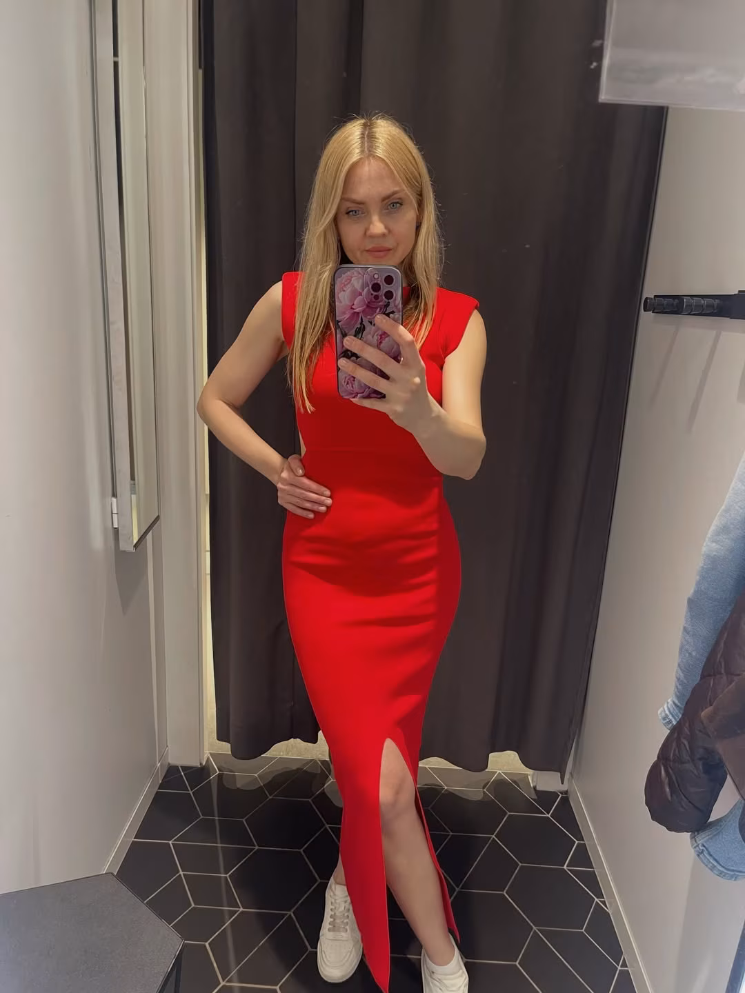 Oksana 42 Lodz(PL);Novovolynsk(UA) Poland Je cherche un homme pour un vrai partenariat
