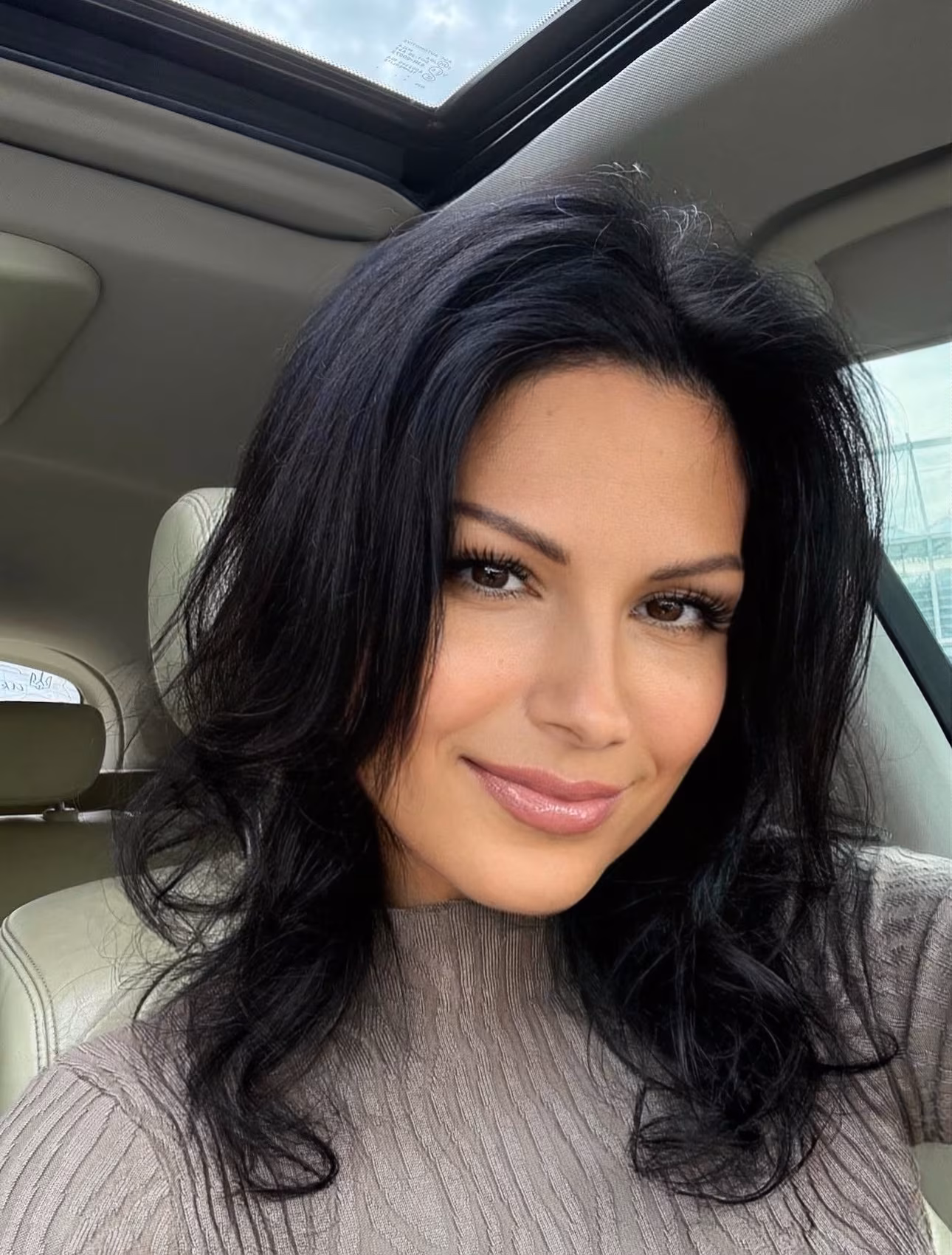 Yaroslava 43 Kyiv Ukraine Je cherche un homme pour vieillir ensemble