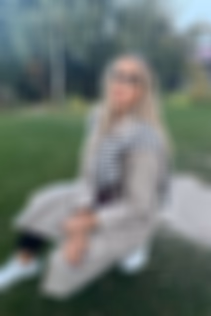 Violetta 32 Kyiv  Ukraine Je veux un homme honnête avec moi