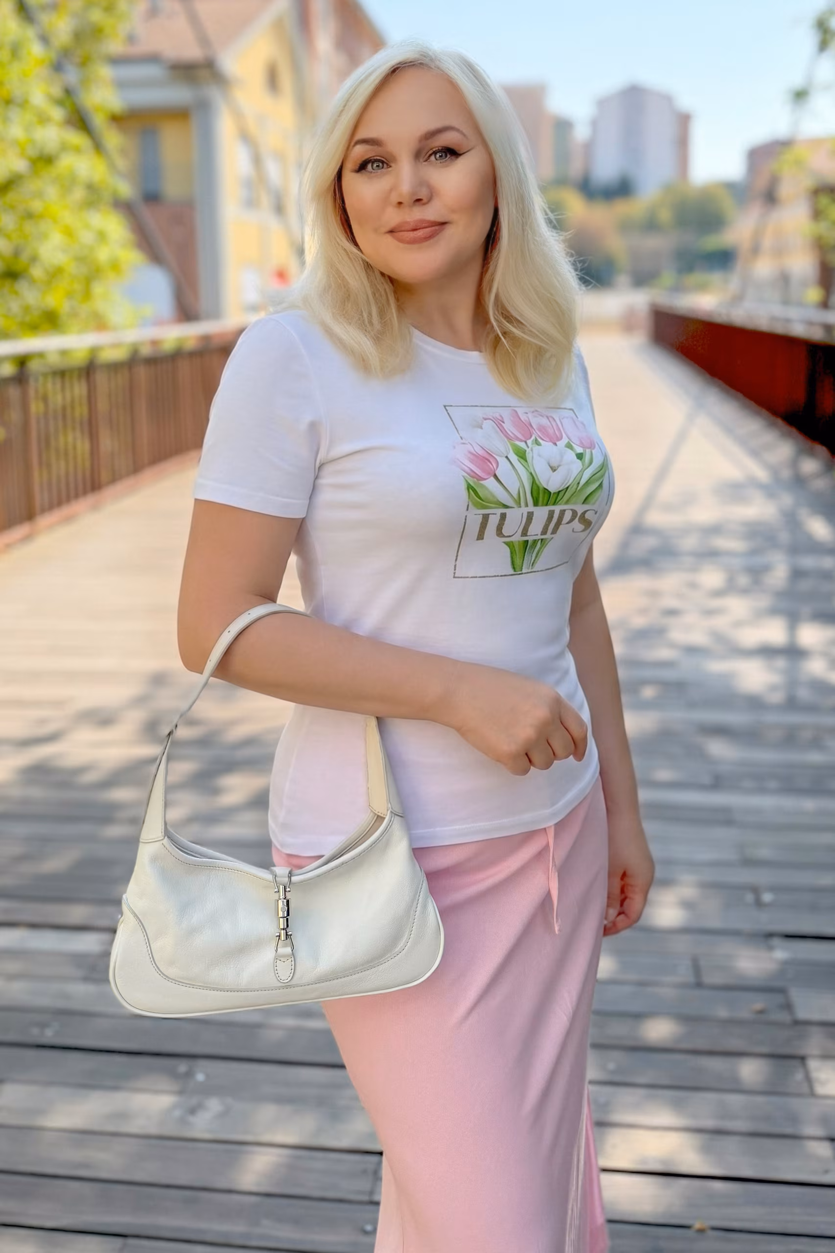 Elena 51 Miagliano Italy Je veux un homme qui soit mon pour toujours