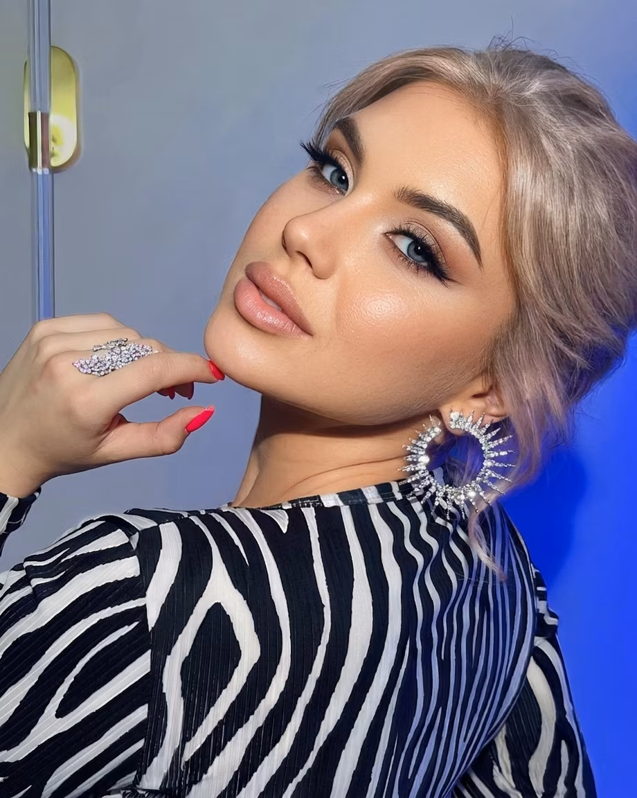 Krystyna 24 Kyiv  Ukraine Je veux un homme sincère