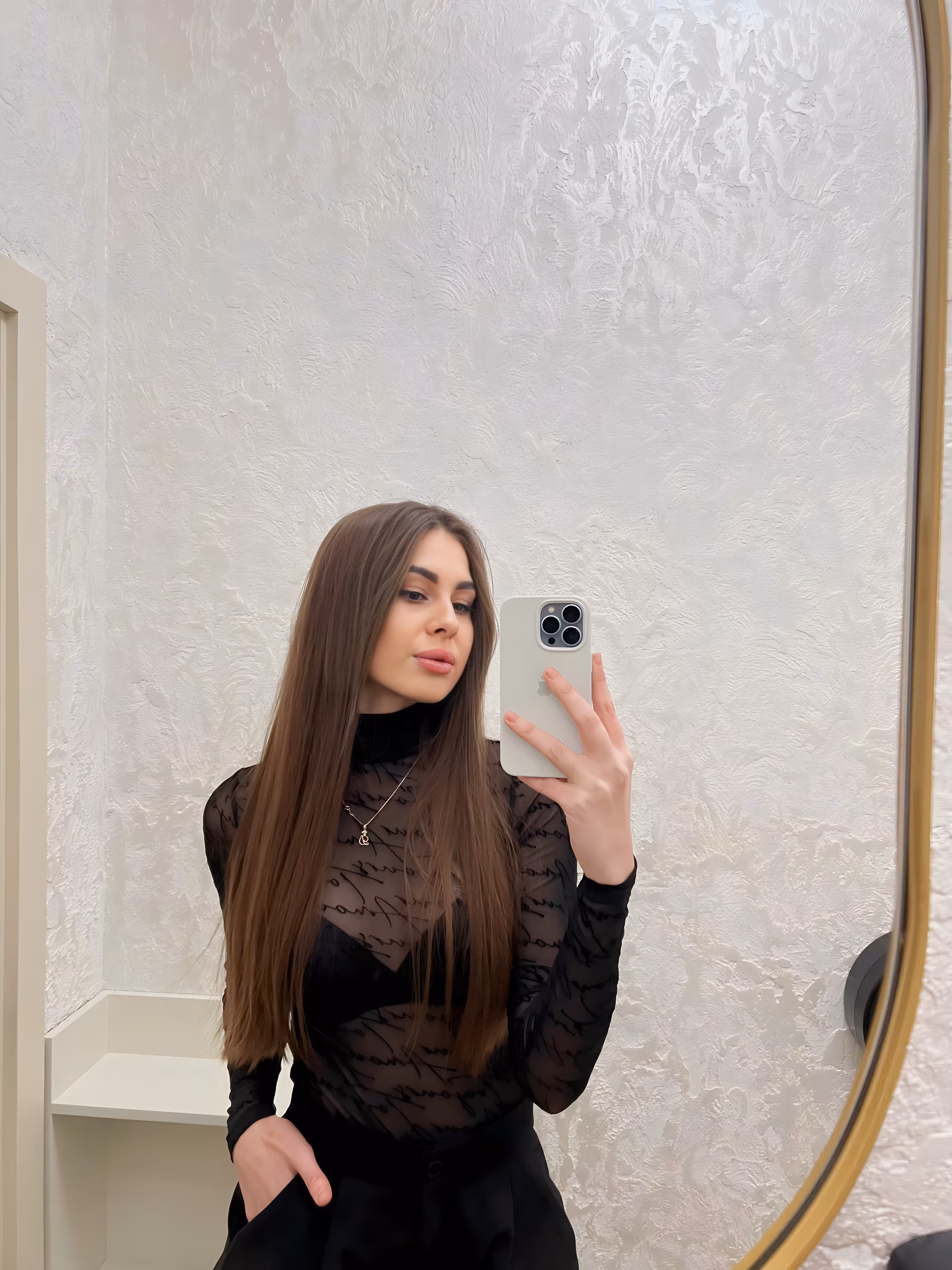 Diana 25 Dnipro  Ukraine Je veux un homme sincère et vrai