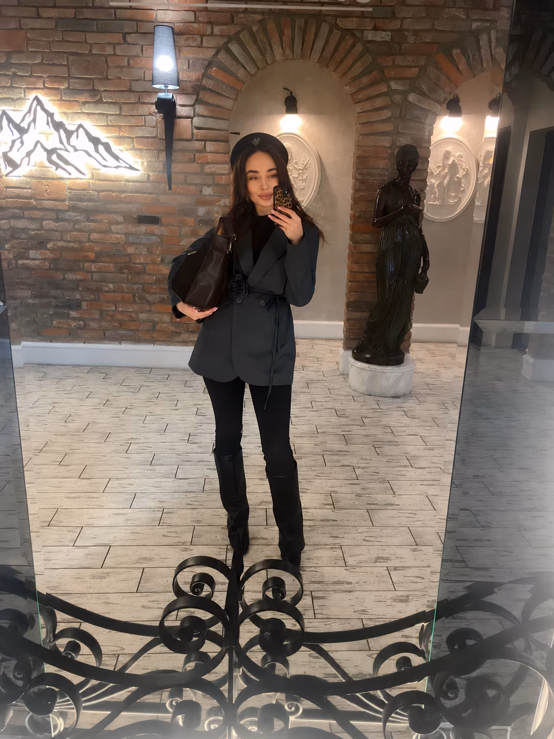 Anna 34 Kyiv  Ukraine Prête à rencontrer un homme qui m'apprécie