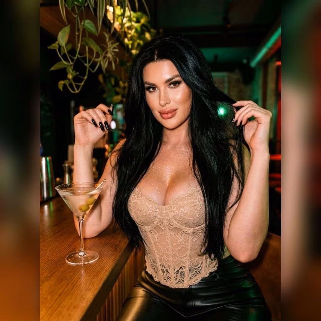 Yana 25 Berlin Germany Je cherche un homme avec de bonnes intentions