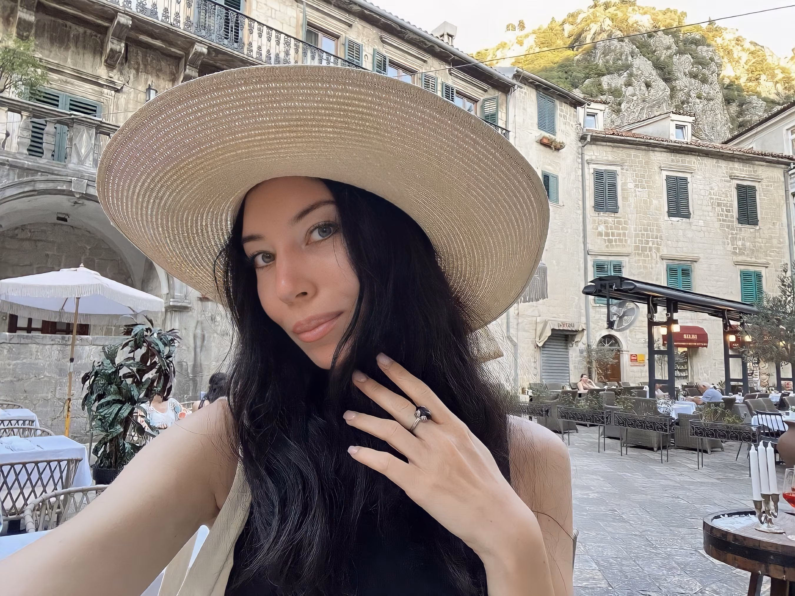 Yulia 30 Wrocław  Poland Je cherche un homme aventurier