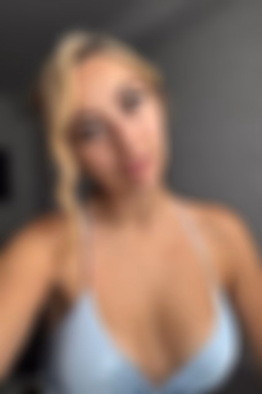 Elena 36 Kyiv  Ukraine Je cherche un homme digne de confiance