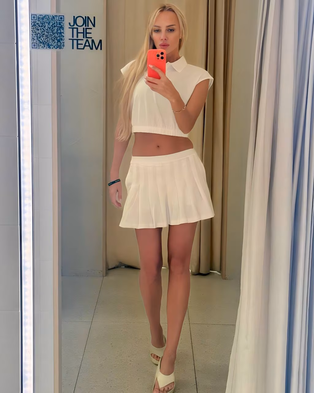 MARINA 44 Kiev Ukraine Je cherche un homme dont je serai fière