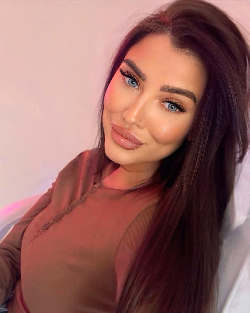 Karolina 27 Limassol Cyprus Je cherche un homme pour chérir et être chérie