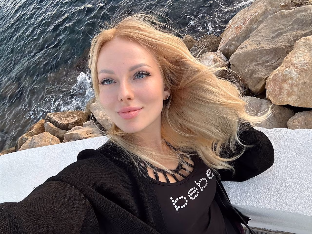Yulia 40 Cannes France Je cherche un homme pour chérir et être chérie