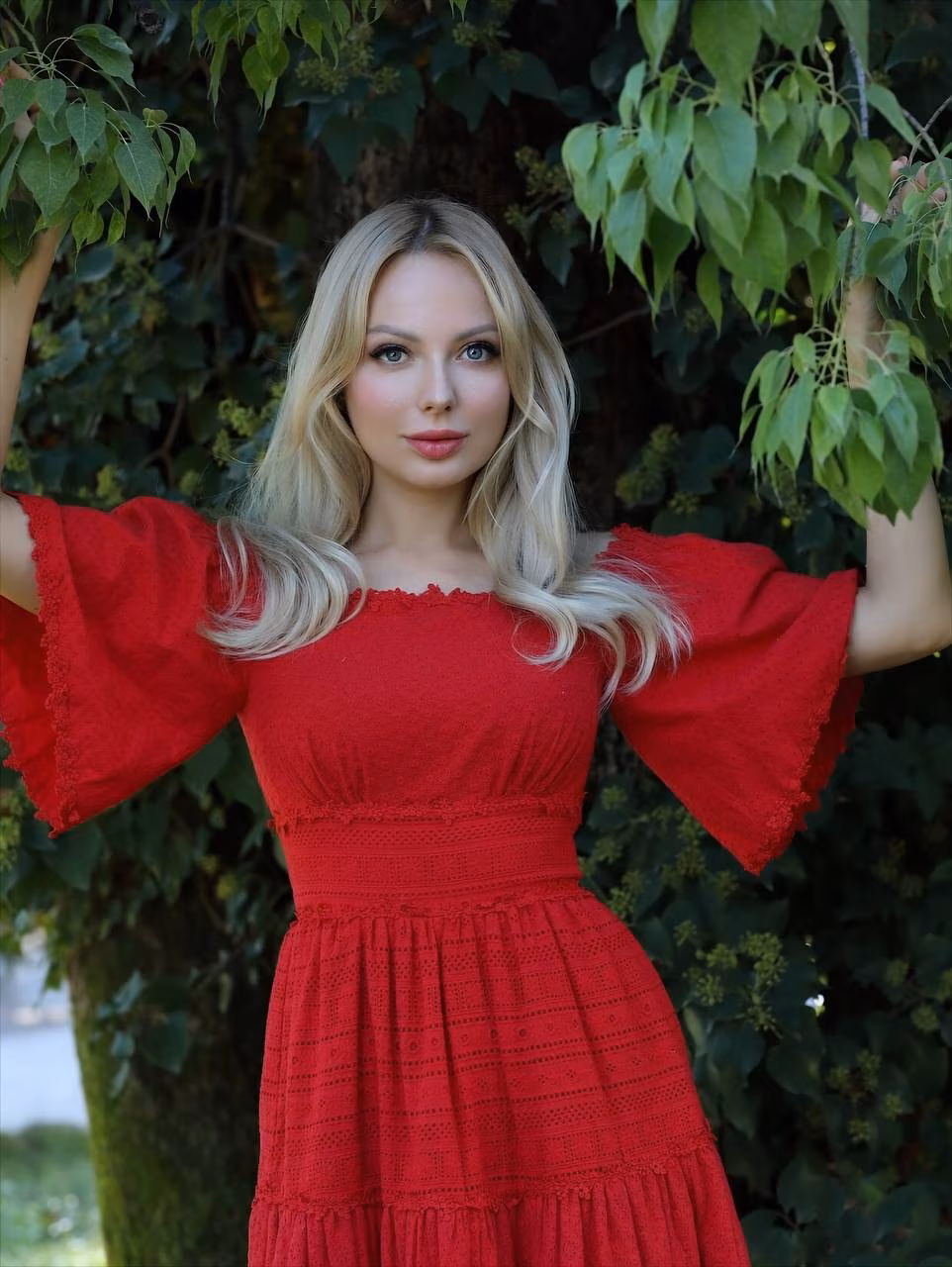 Yulia 40 Cannes France Je cherche un homme pour chérir et être chérie