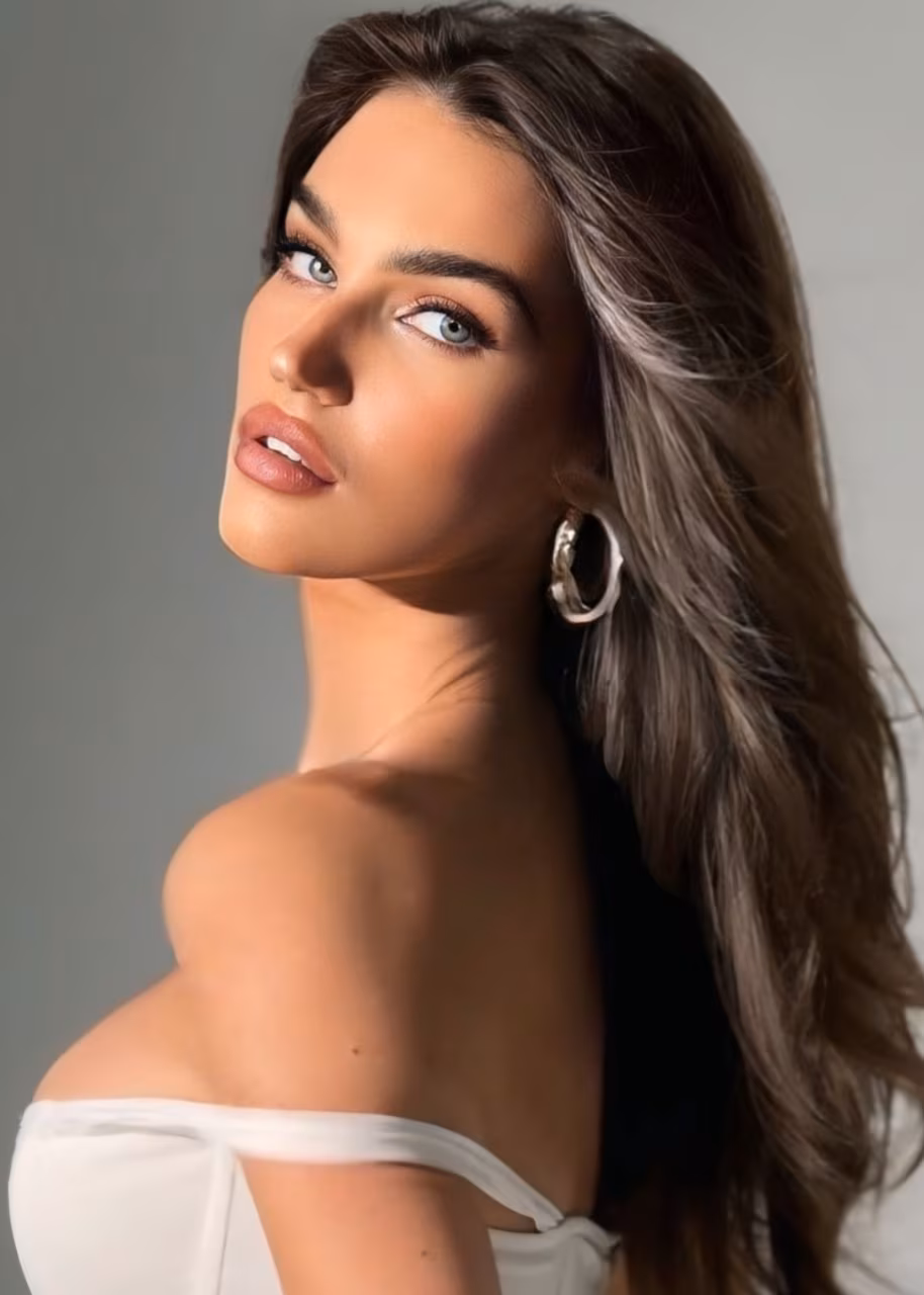 Diana 21 Kyiv, Paris Ukraine Je cherche un homme pour construire un avenir