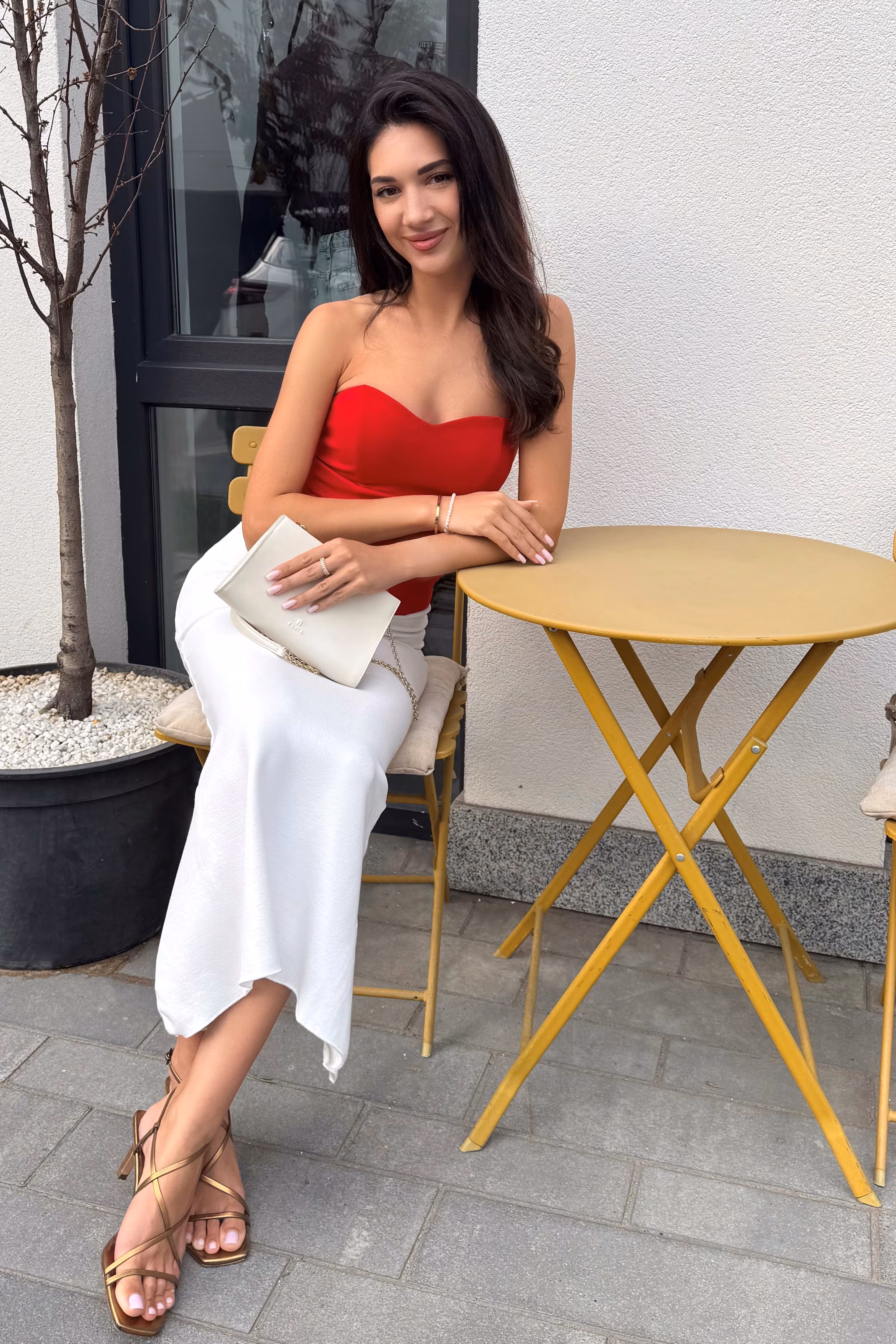 Anna 29 Kyiv  Ukraine Je cherche un homme pour le rire et la joie
