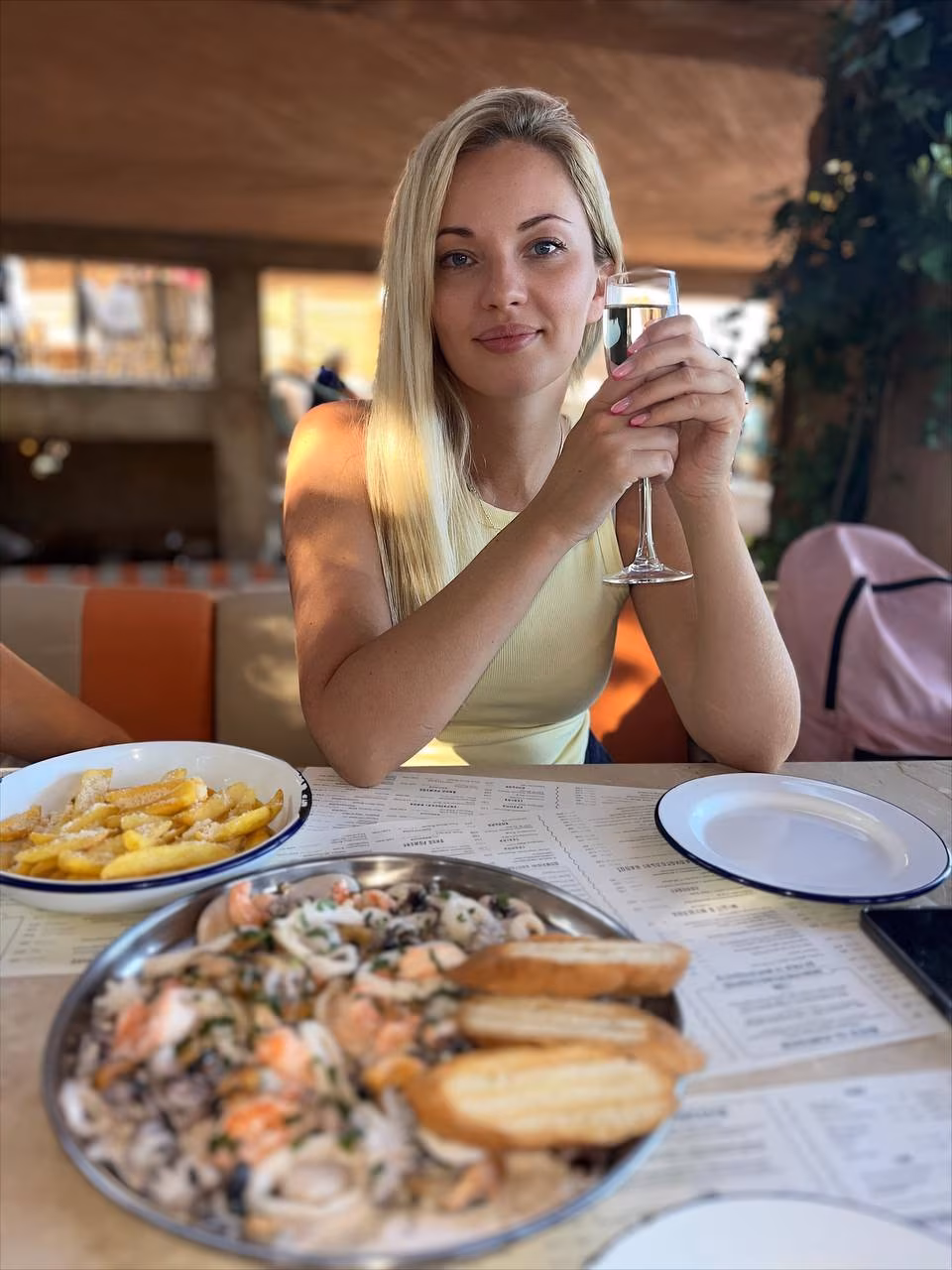 Olga 42 Bucharest Romania Je cherche un homme pour profiter de la vie