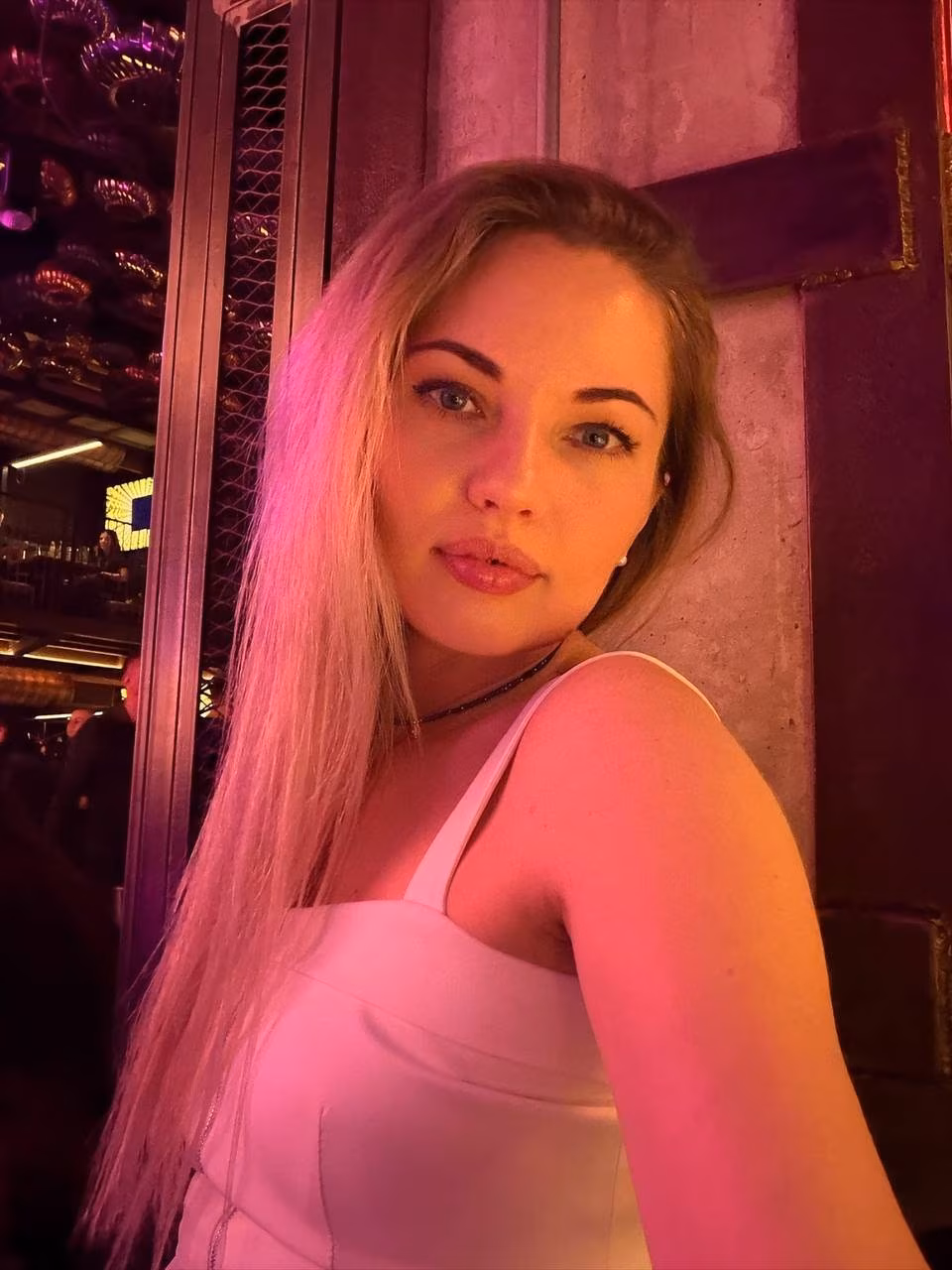 Olga 42 Bucharest Romania Je cherche un homme pour profiter de la vie