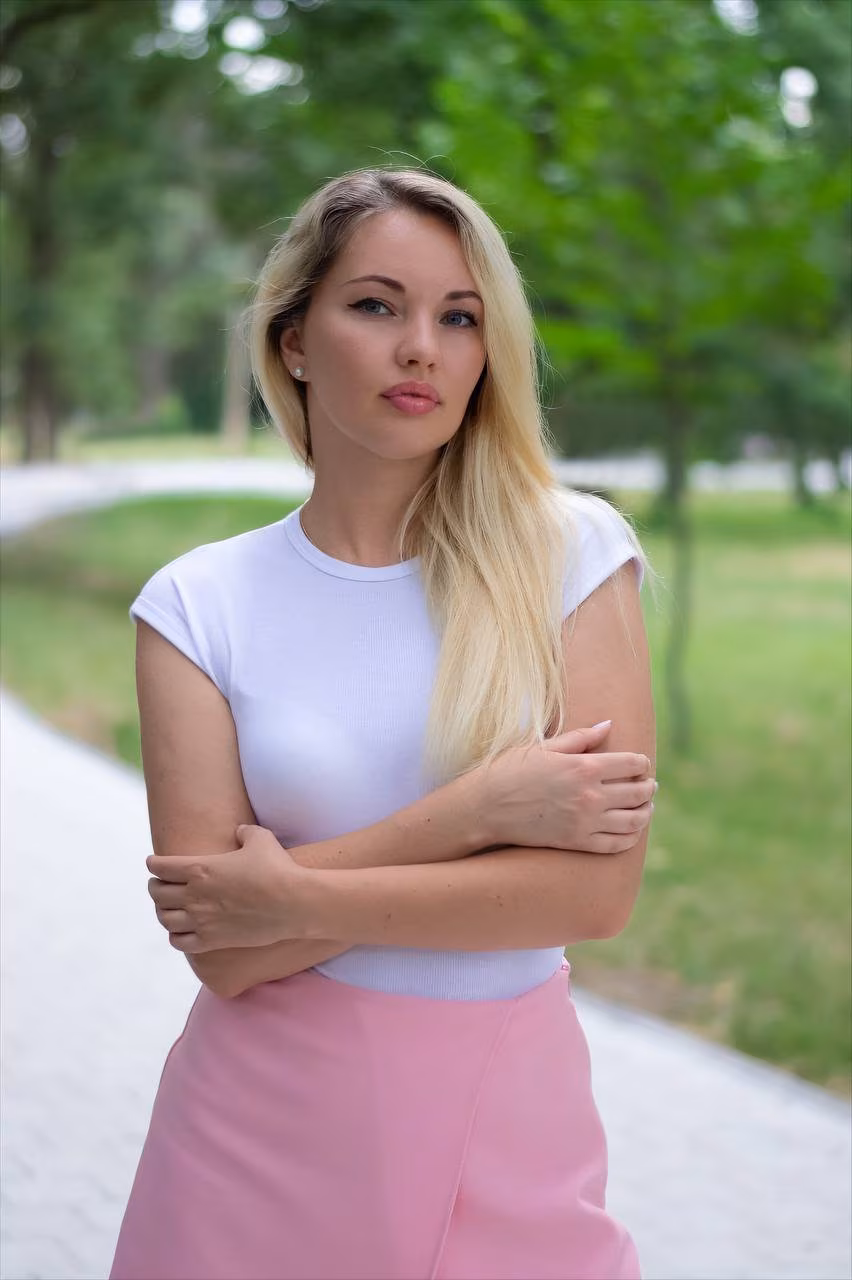 Olga 42 Bucharest Romania Je cherche un homme pour profiter de la vie