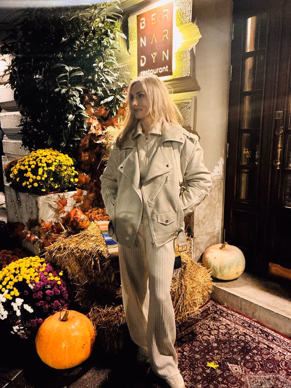Oksana 51 Rivne Ukraine Je cherche un homme pour un amour infini
