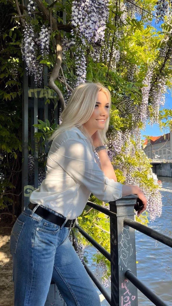 Yuliia 47 Berlin Germany Je cherche un homme pour une relation sérieuse