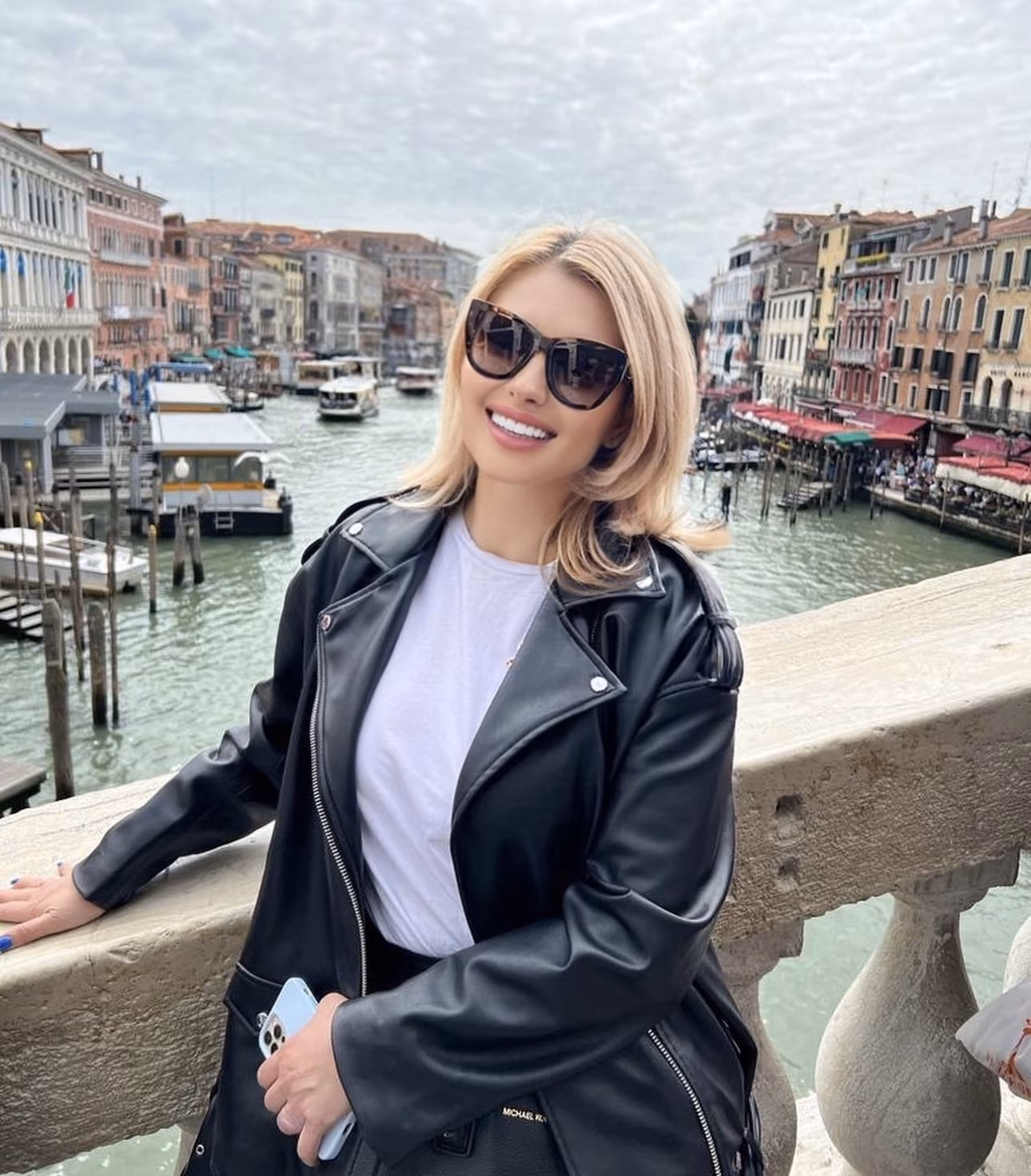 Nadiia 46 Richterswil Switzerland Je cherche un homme pour un partenariat amoureux