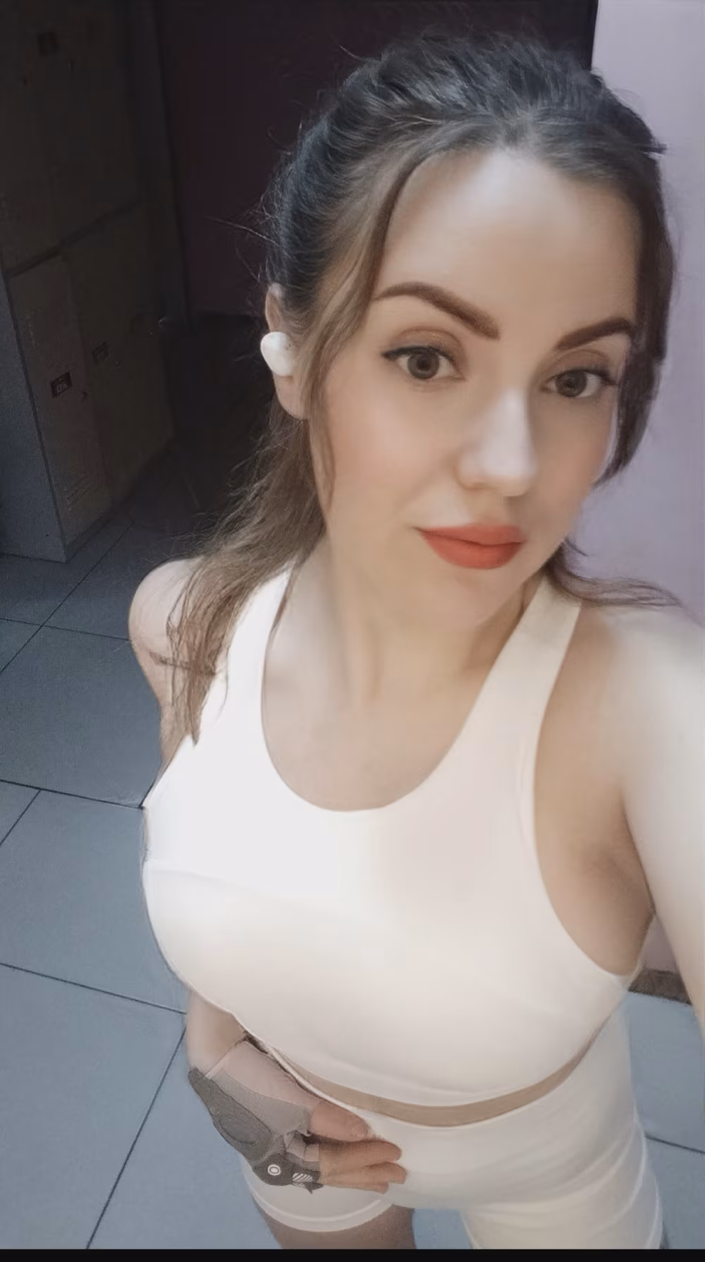Irina 34 Lukow Poland Je cherche un homme à aimer et à épouser