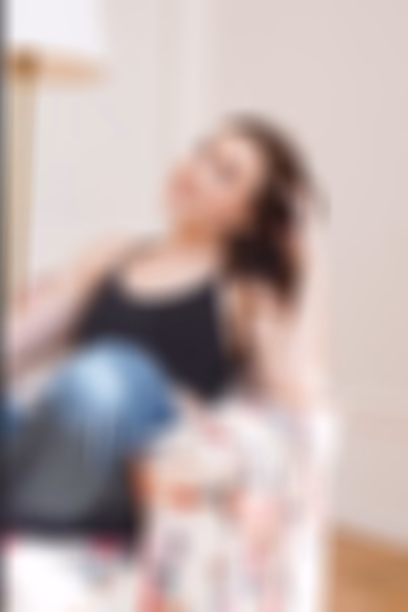 Anastasia 33 Kyiv  Ukraine Je veux un homme fort mais doux