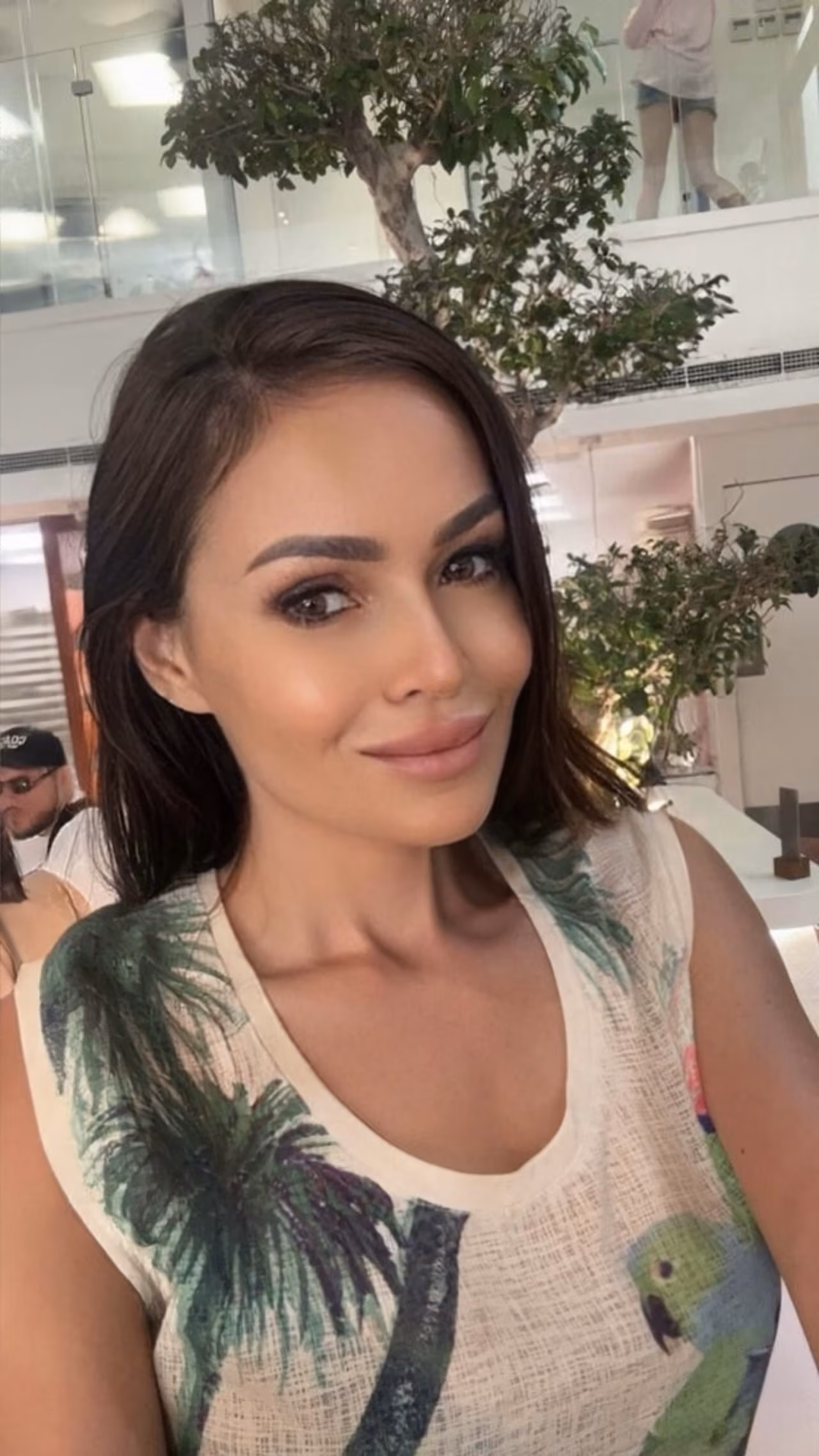 Olena 43 Cyprus/New York Cyprus Je veux un homme généreux