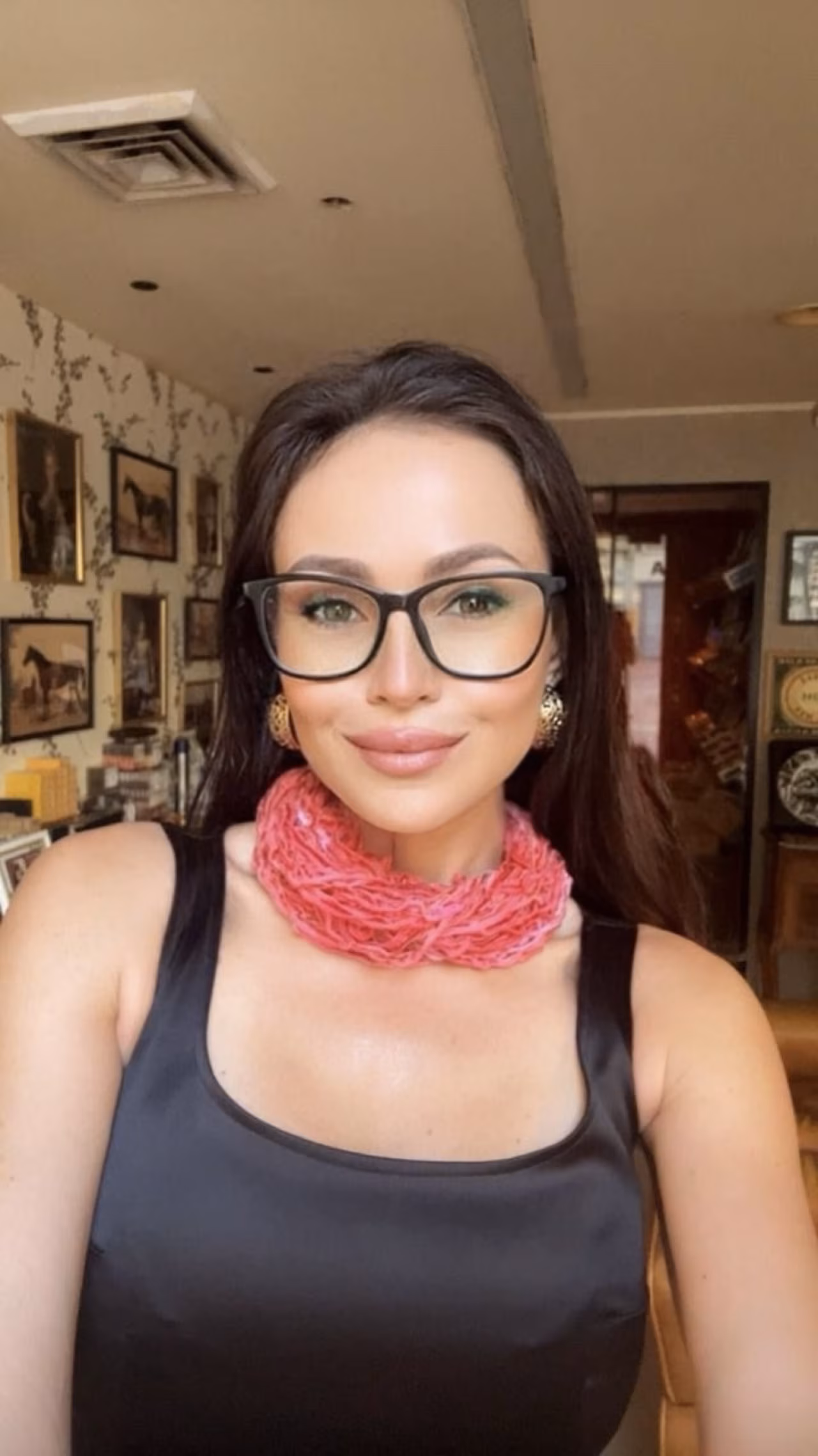 Olena 43 Cyprus/New York Cyprus Je veux un homme généreux