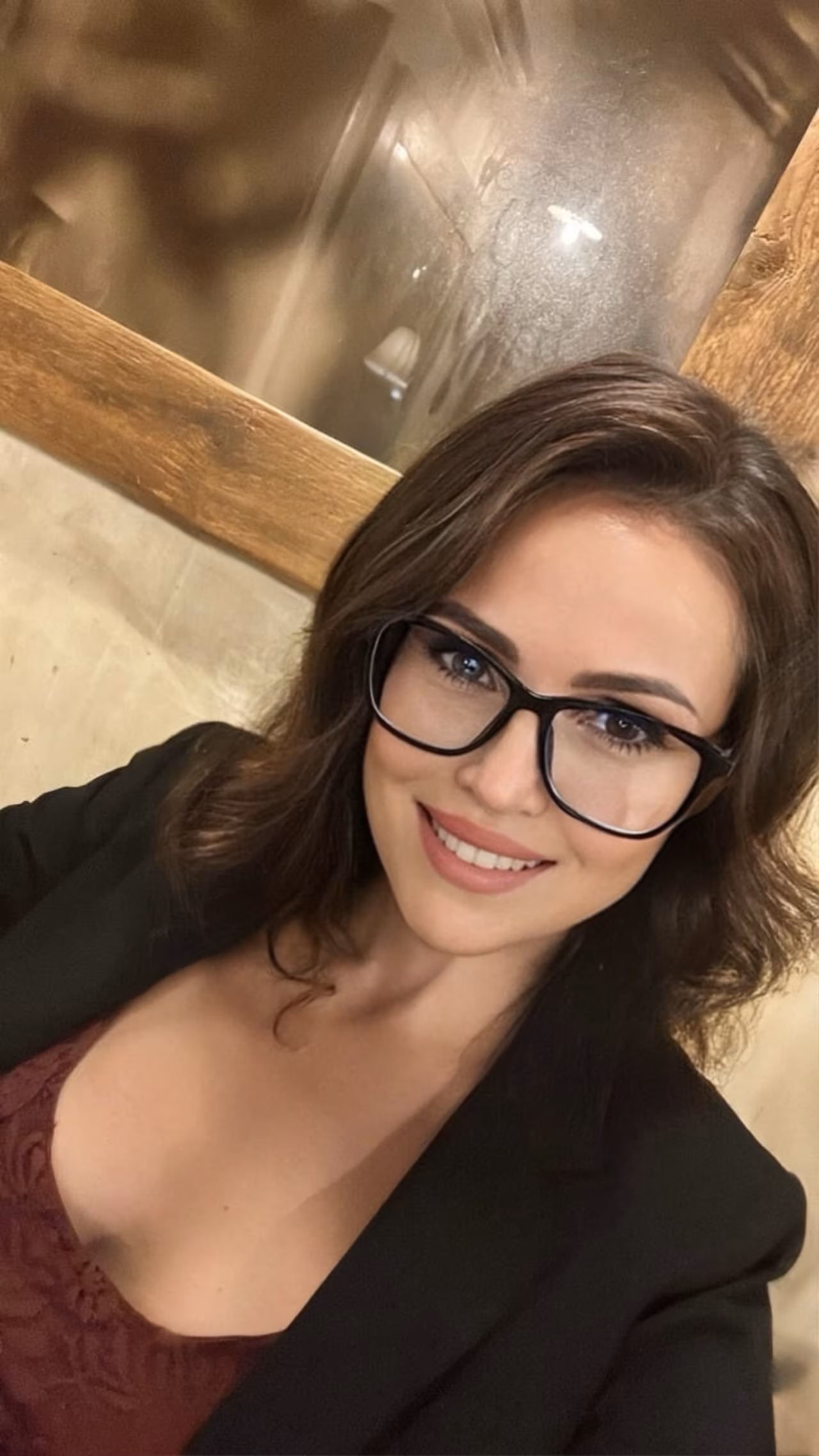 Olena 43 Cyprus/New York Cyprus Je veux un homme généreux