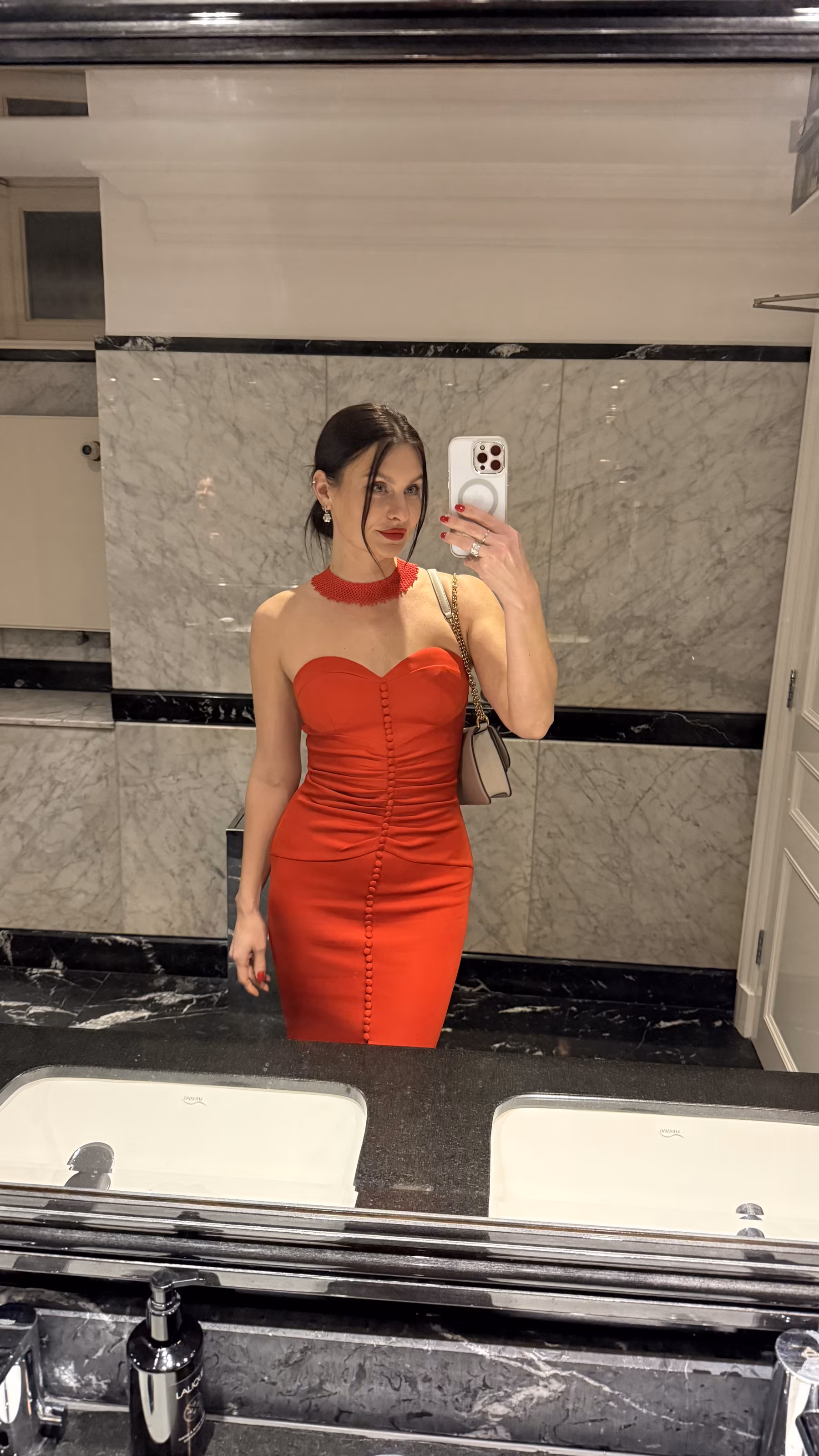 Oleksandra 38 Berlin Germany Je veux un homme qui soit mon égal