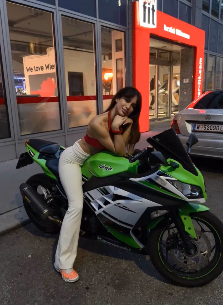 Andela 29 Vienna Austria Je veux un homme sur qui compter