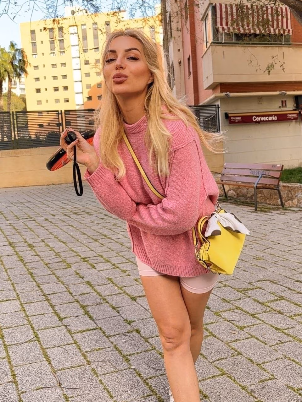 Oleksandra 33 Kyiv Ukraine Je veux un homme sur qui compter