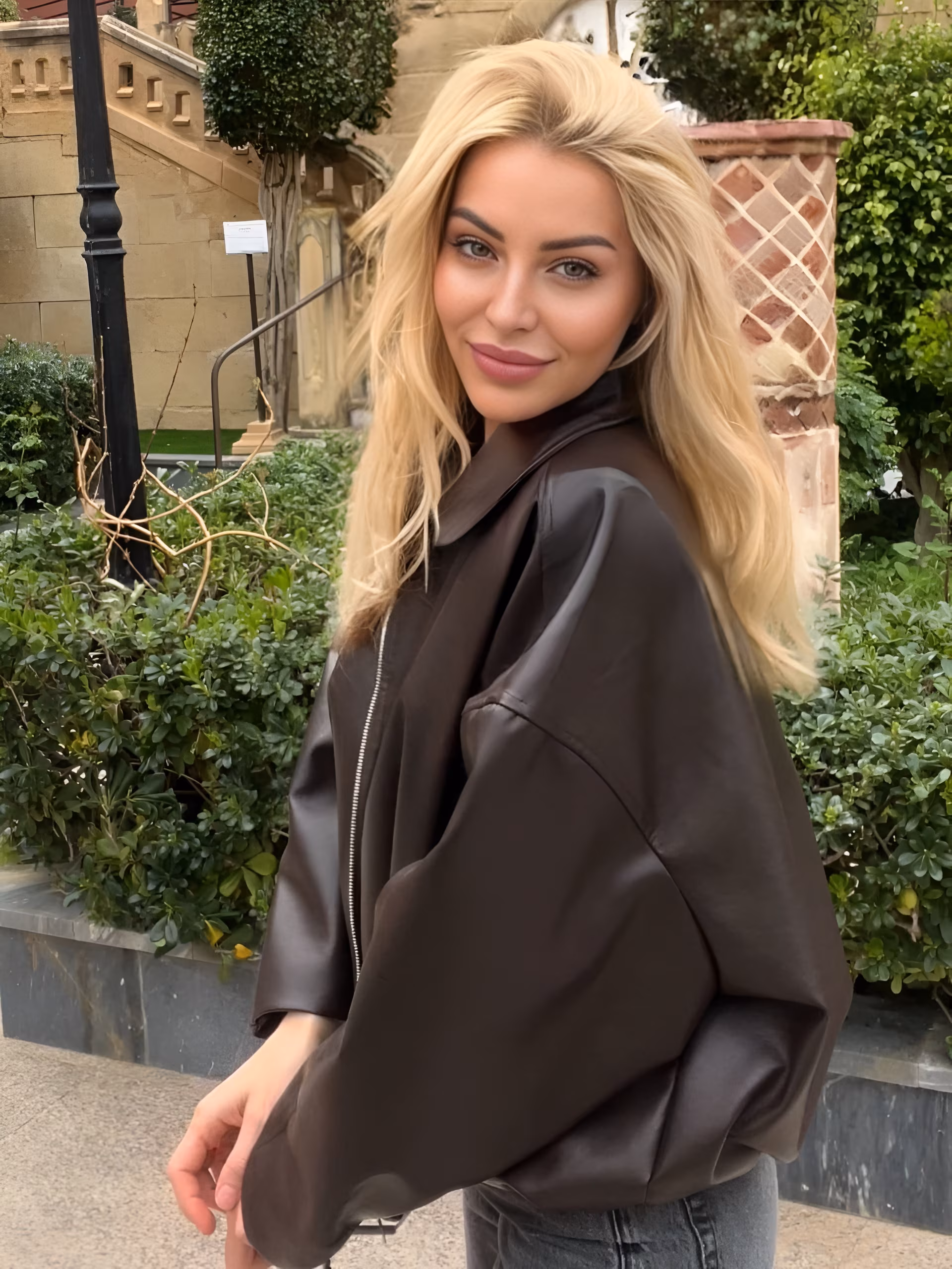 Oleksandra 33 Kyiv Ukraine Je veux un homme sur qui compter