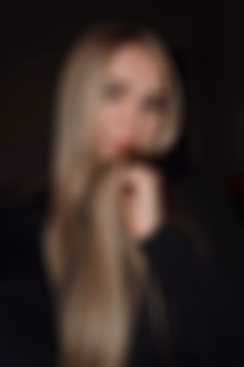 Elena 26 Kyiv  Ukraine Je veux un homme sûr de lui