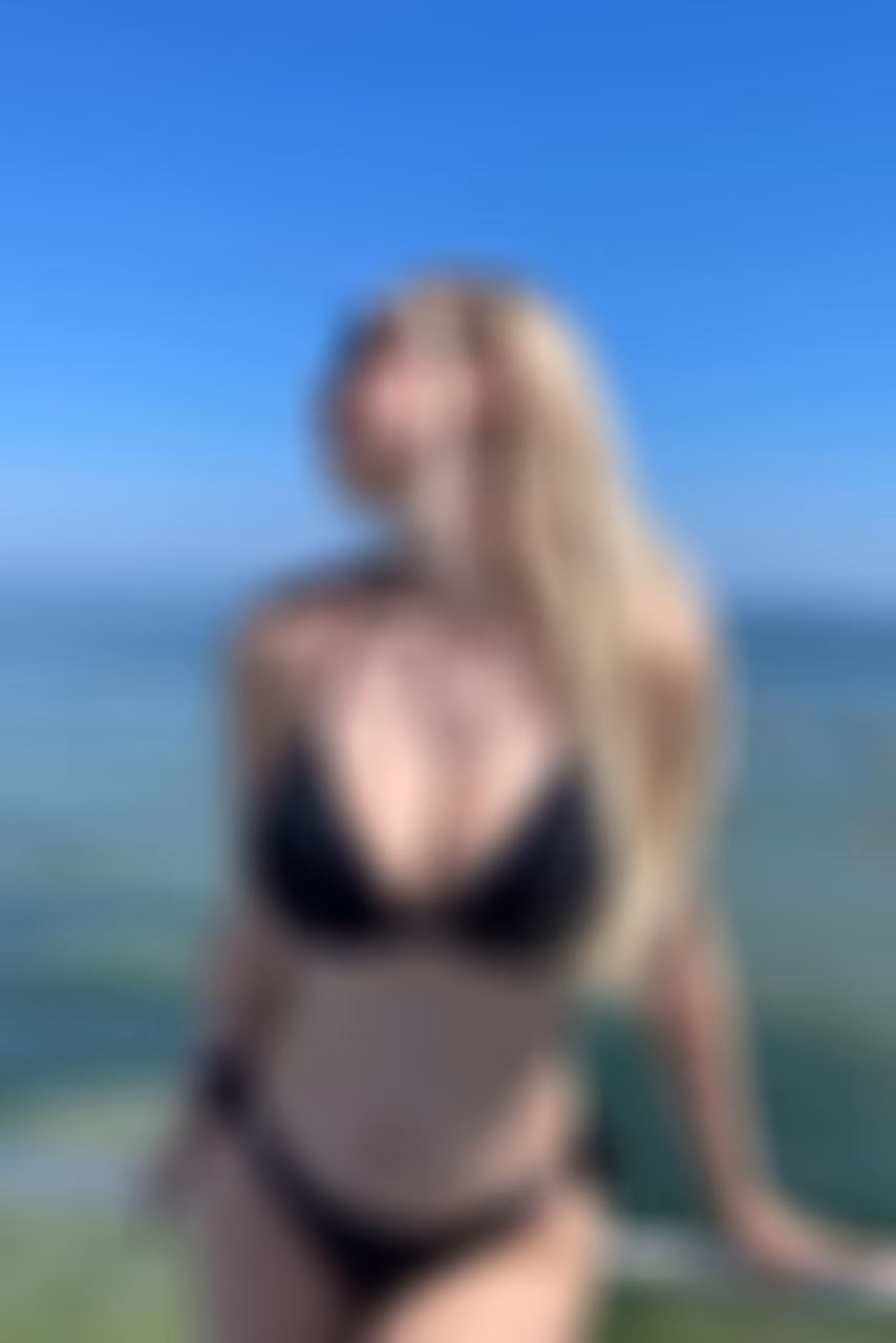 Elena 26 Kyiv  Ukraine Je veux un homme sûr de lui