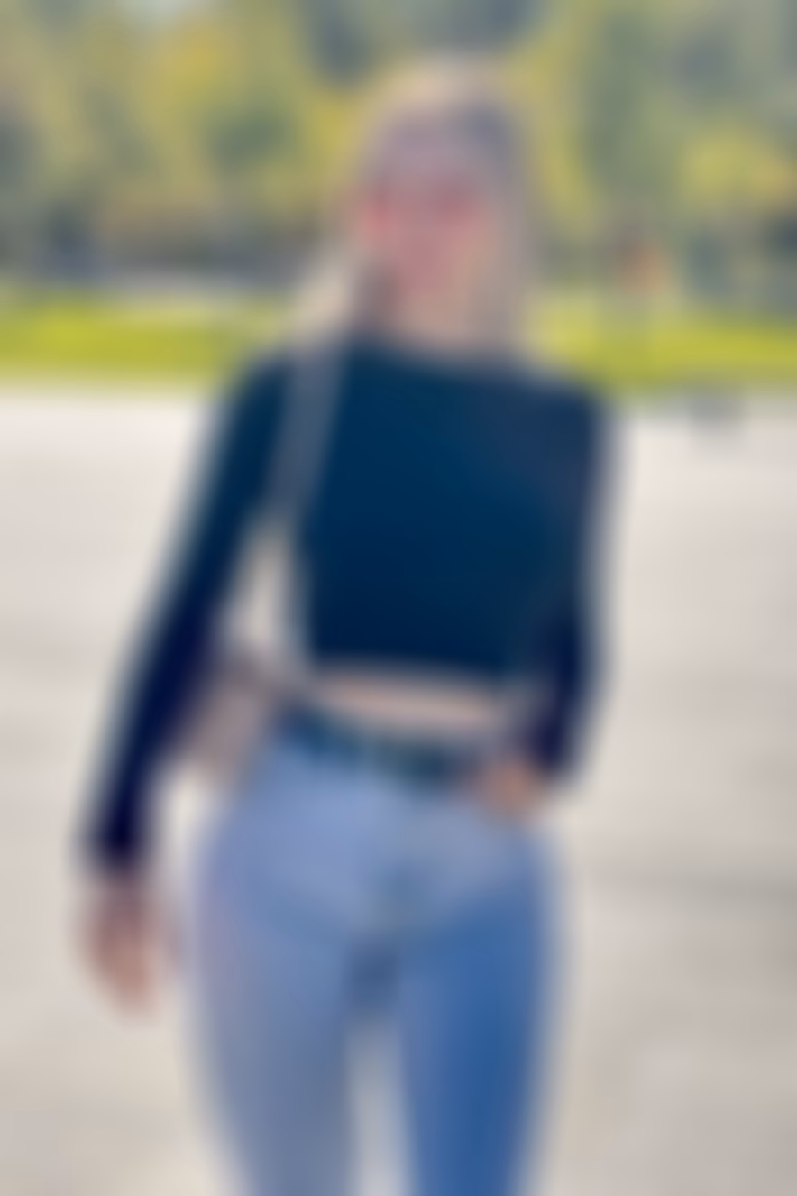 Elena 26 Kyiv  Ukraine Je veux un homme sûr de lui